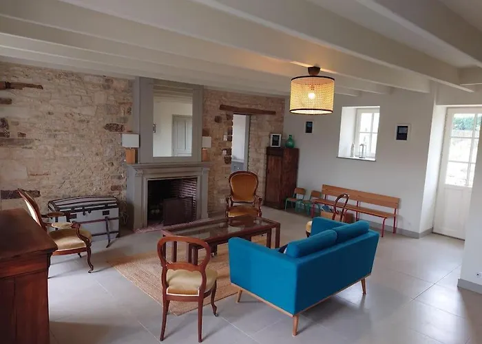 Charmante Maison De Village Avec Linge Fourni - A 12km *