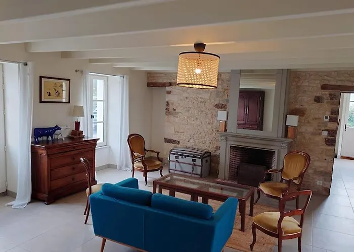 Charmante Maison De Village Avec Linge Fourni - A 12km Сasa de vacaciones La Jonchere